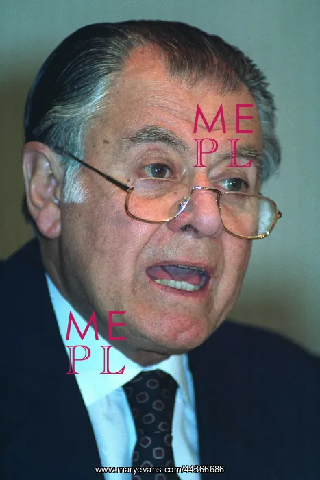  : Patricio Aylwin
