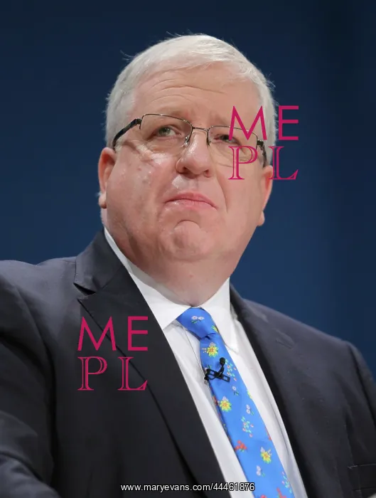: Patrick Mcloughlin : Patrick Mcloughlin