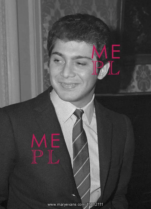 : Paul Anka - popular singer : Paul Anka - popular singer