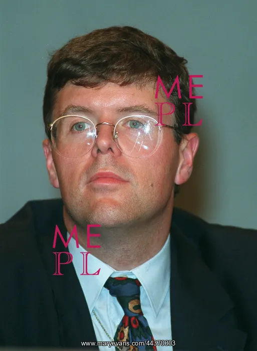  : Paul Burstow MP