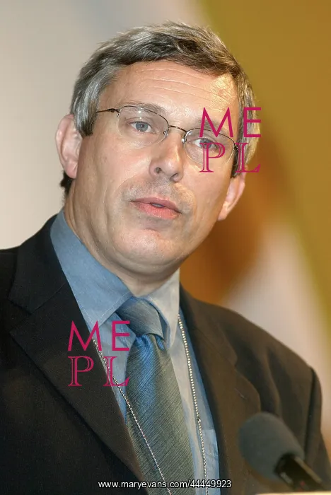 : Paul Holmes MP : Paul Holmes MP