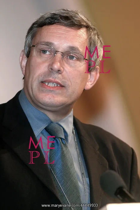 : Paul Holmes MP : Paul Holmes MP