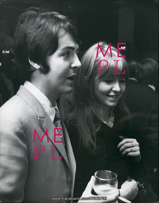 : Paul McCartney, Beatle, and Jane Asher, actress : Paul McCartney, Beatle, and Jane Asher, actress