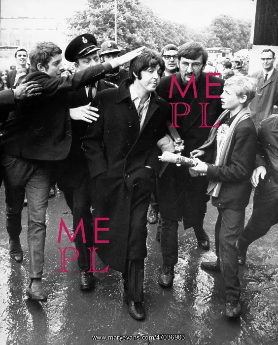 : Paul McCartney with fans at Wembley Cup Final : Paul McCartney with fans at Wembley Cup Final