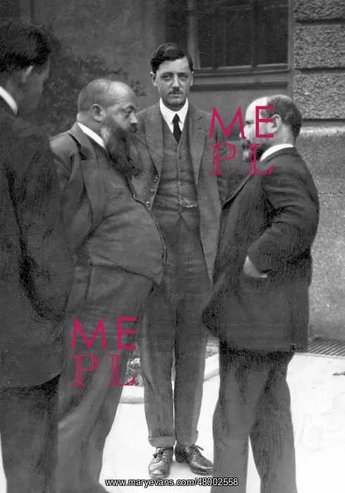 : Paul Nikolaus Cossmann with Count Pestalozzi : Paul Nikolaus Cossmann with Count Pestalozzi