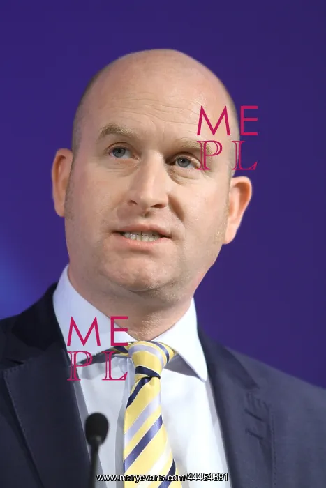 : Paul Nuttall : Paul Nuttall