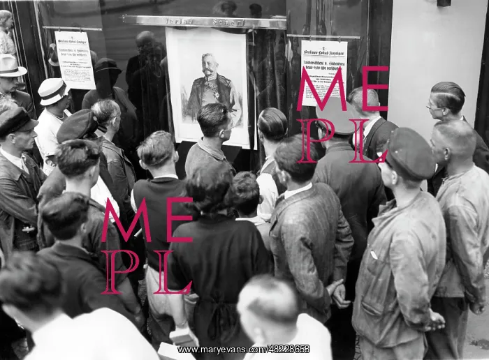 : Paul v. Hindenburg : Paul v. Hindenburg