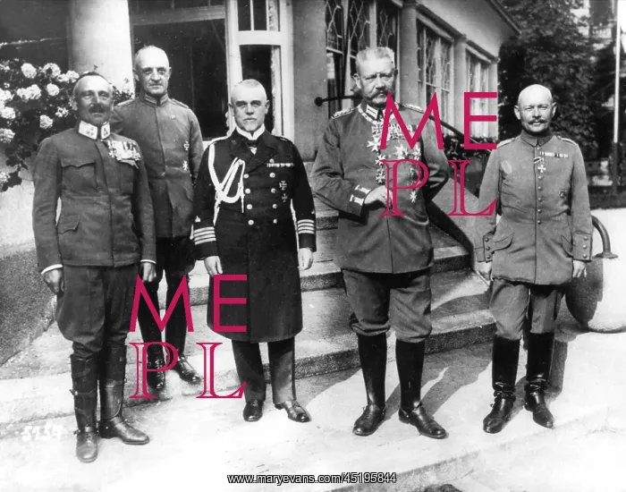 : Paul von Hindenburg : Paul von Hindenburg