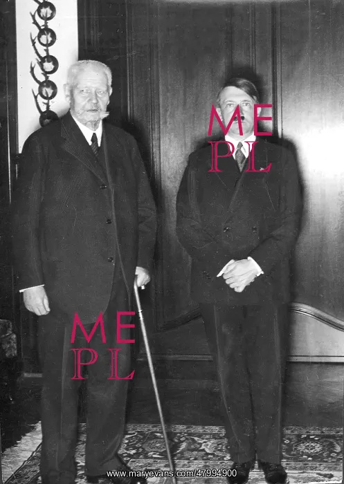 : Paul von Hindenburg with Adolf Hitler : Paul von Hindenburg with Adolf Hitler