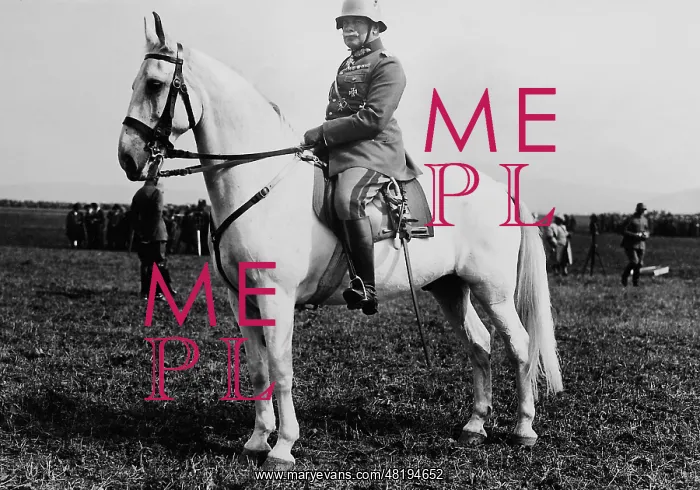: Paul von Hindenburg on horseback, 1930 : Paul von Hindenburg on horseback, 1930