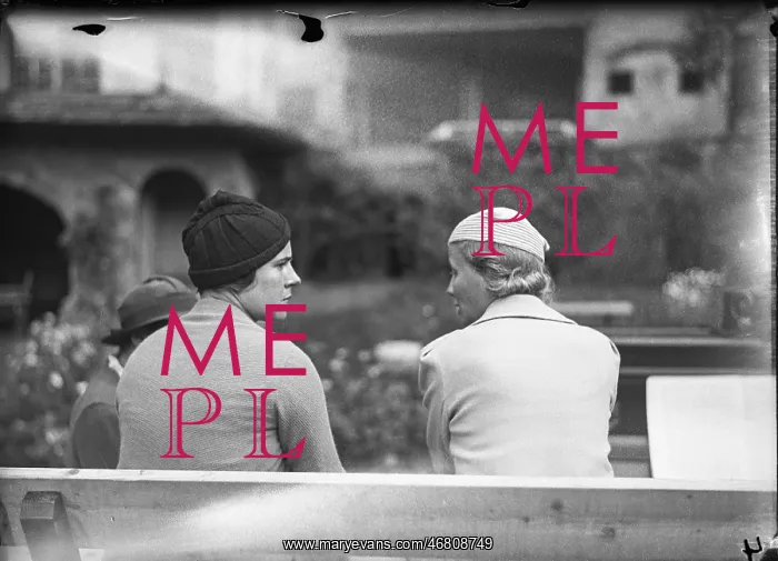 : Paula Wessely and Helene Thimig 1933 : Paula Wessely and Helene Thimig 1933