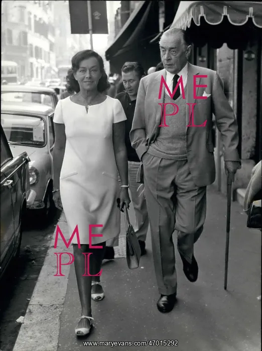 : Paulette Goddard, actress, and Eric Remarque in Rome : Paulette Goddard, actress, and Eric Remarque in Rome
