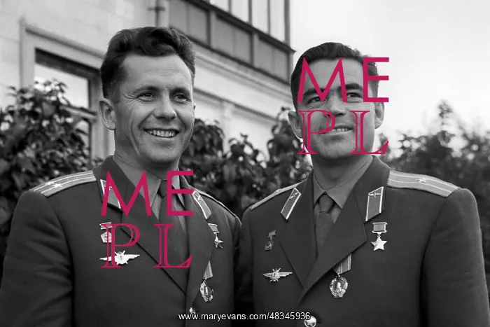: Pavel Popovich and Andrian Nikolayev, 1962 : Pavel Popovich and Andrian Nikolayev, 1962