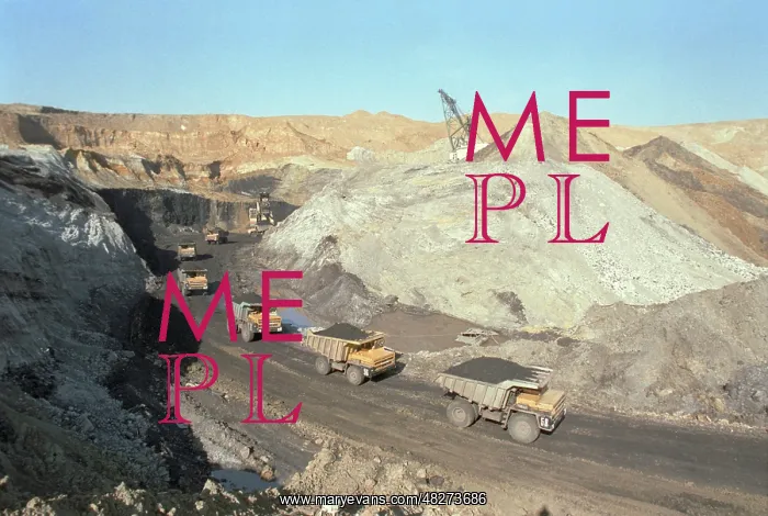 : Pavlovsky open pit coal mine, 1998 : Pavlovsky open pit coal mine, 1998