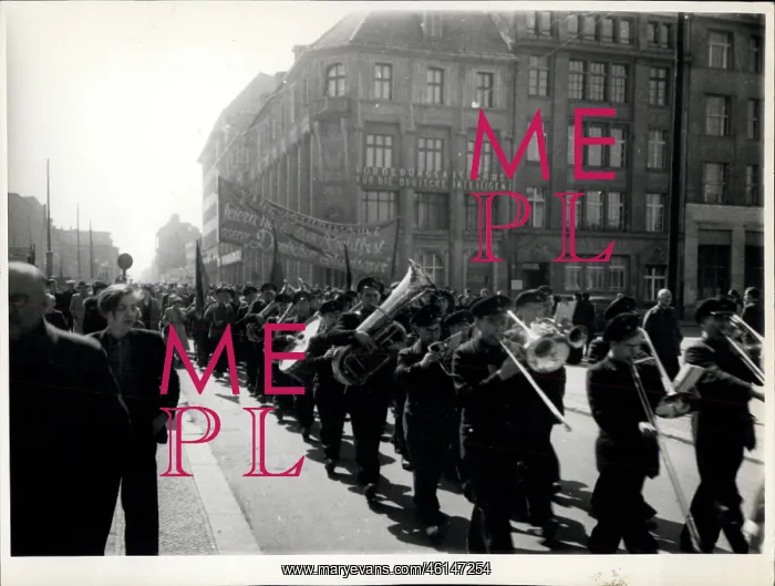 : Peace demonstration, former state opera, East Berlin : Peace demonstration, former state opera, East Berlin