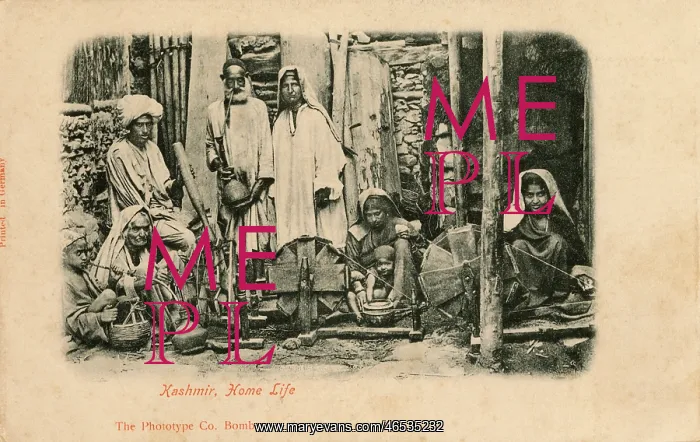 : Peasant Family - Kashmir - India : Peasant Family - Kashmir - India