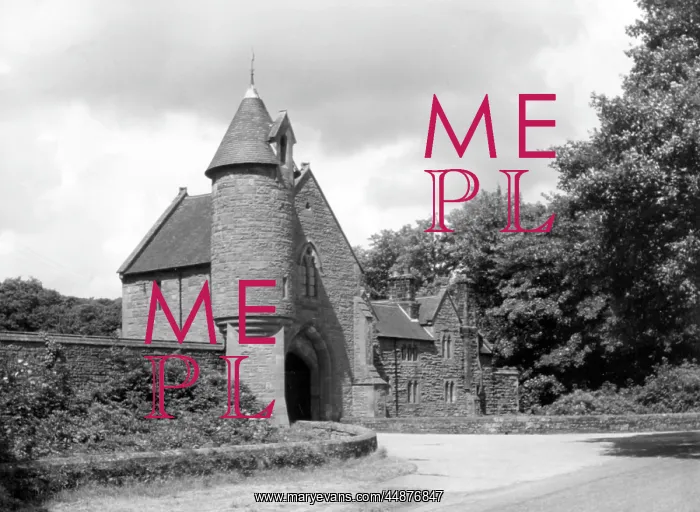 : PECKFORTON CASTLE : PECKFORTON CASTLE