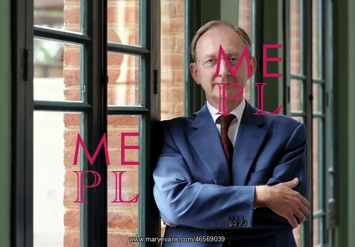 : PENDRY, John (1943). English theoretical physicist : PENDRY, John (1943). English theoretical physicist
