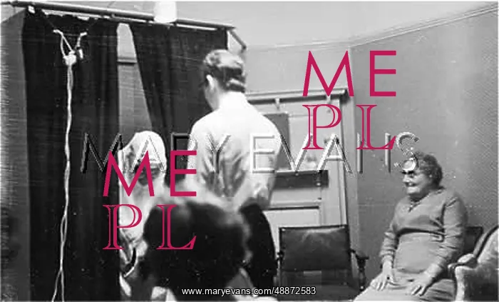 : PENELOPE MATERIALISES : PENELOPE MATERIALISES