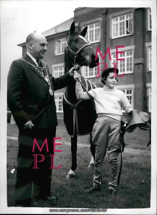 : Penny Stephenson with Mayor and pony Miss Windsor : Penny Stephenson with Mayor and pony Miss Windsor