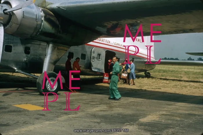 : People boarding a small aeroplane : People boarding a small aeroplane