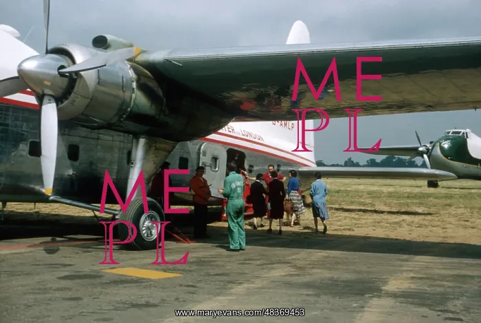 : People boarding a small aeroplane : People boarding a small aeroplane