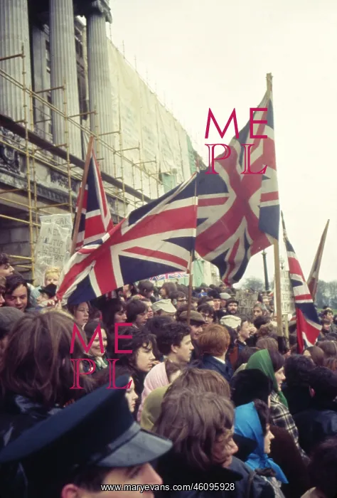 : People demonstrating, Northern Ireland : People demonstrating, Northern Ireland