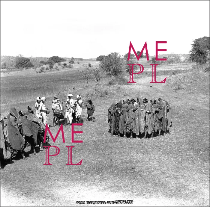 : People in groups, Madhya Pradesh, Central India : People in groups, Madhya Pradesh, Central India