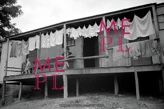 : People - House - Poverty - Poor - Miner : People - House - Poverty - Poor - Miner