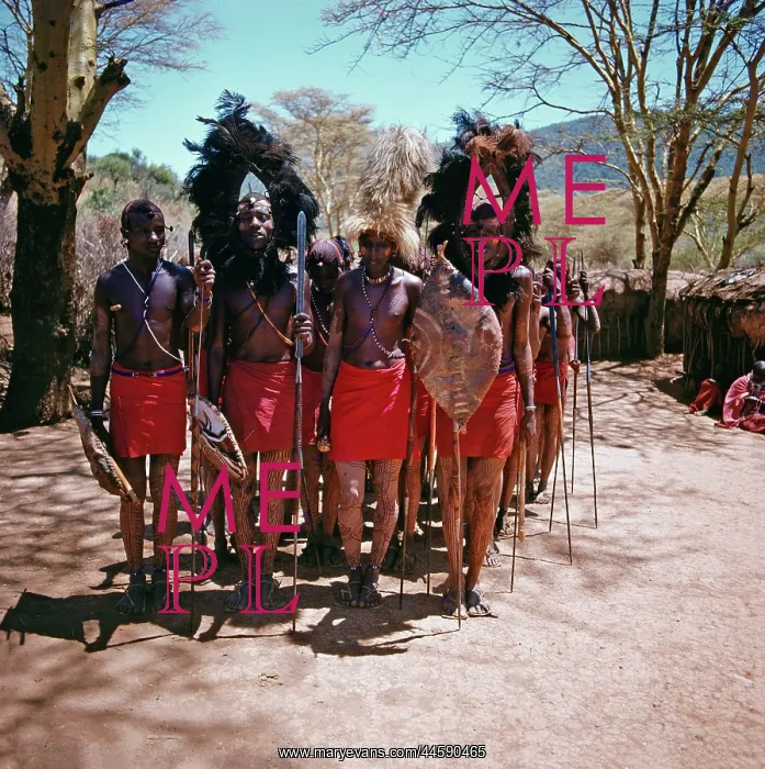  : People of Kenya: Maasai warriors in full gear