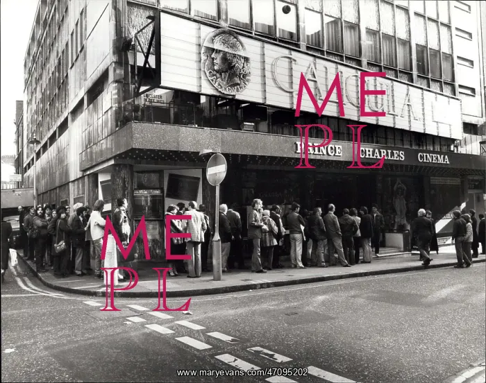 : People Queue For The First Showing Of Caligula : People Queue For The First Showing Of Caligula