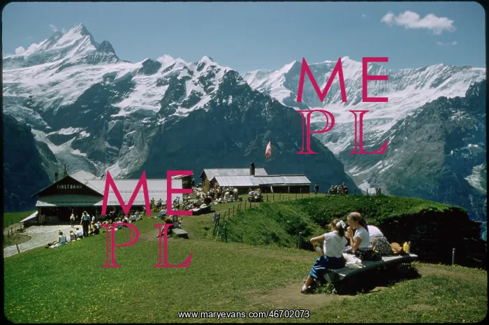 : People - Resort - Mountains - Switzerland : People - Resort - Mountains - Switzerland