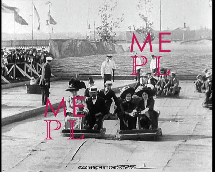: People Riding Fairground Rides In Brighton : People Riding Fairground Rides In Brighton