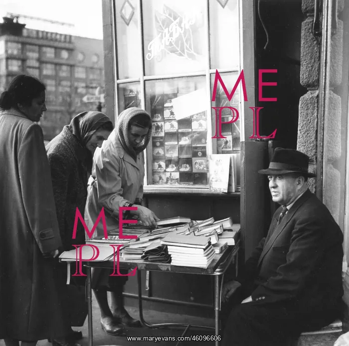 : People at a State bookstall, Moscow, Russia : People at a State bookstall, Moscow, Russia