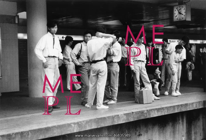  : People on a station platform, Hong Kong