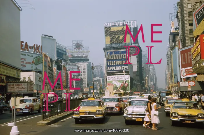 : People - Street Scene - Times Square : People - Street Scene - Times Square