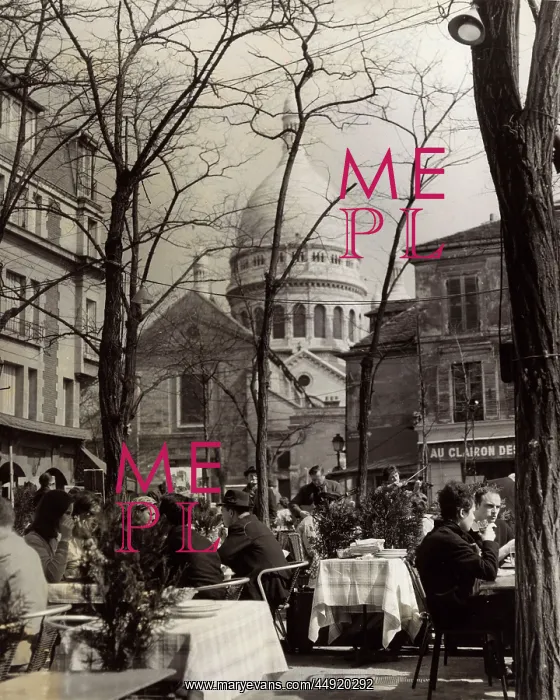 : People at tables in the Place du Tertre, Paris : People at tables in the Place du Tertre, Paris