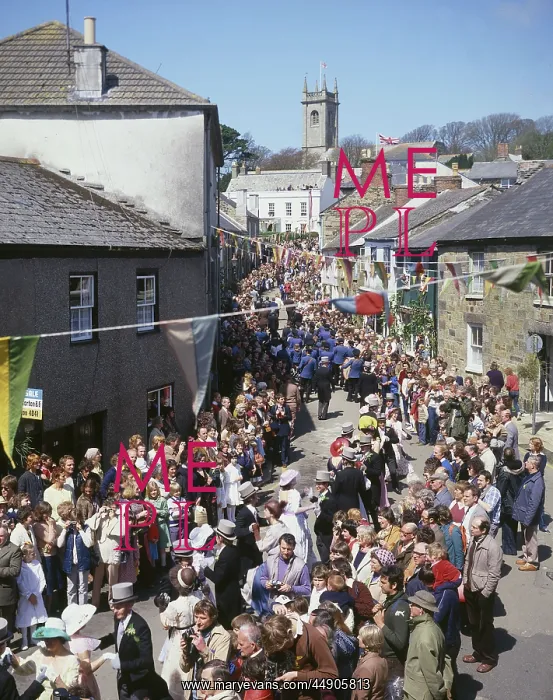 : People taking part in Helston Floral Dance, Cornwall : People taking part in Helston Floral Dance, Cornwall