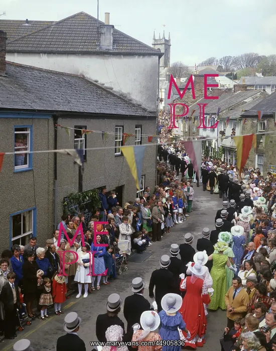 : People taking part in Helston Floral Dance, Cornwall : People taking part in Helston Floral Dance, Cornwall