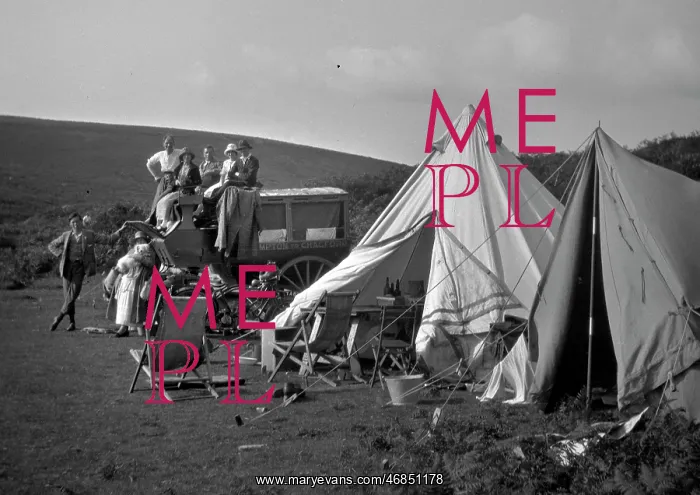: People with vehicle and tents : People with vehicle and tents