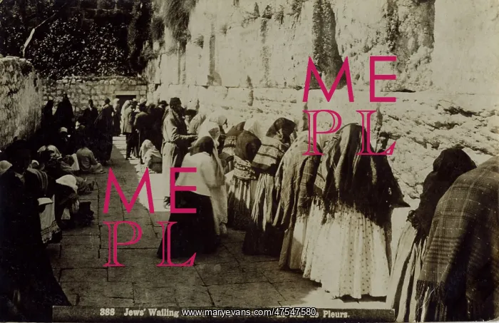 : People at the Wailing Wall, Jerusalem