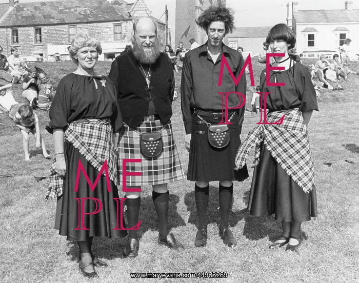 : People wearing Cornish tartan, Cornwall : People wearing Cornish tartan, Cornwall