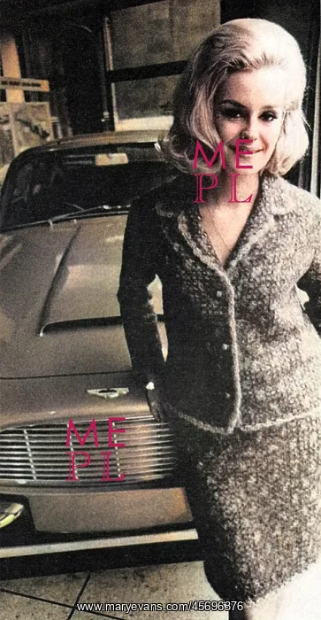 : What People Are Wearing - Lesley Langley : What People Are Wearing - Lesley Langley