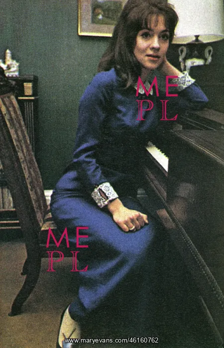 : What People Are Wearing - Viscountess Dunluce : What People Are Wearing - Viscountess Dunluce