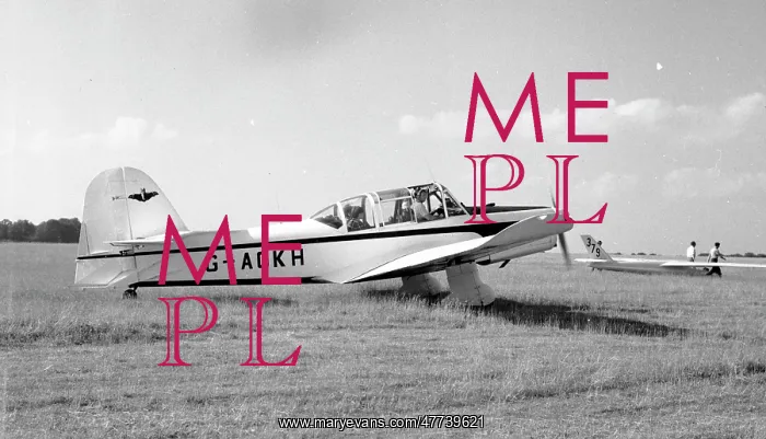 : Percival Prentice G-AOKH : Percival Prentice G-AOKH