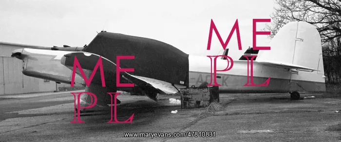 : Percival Prentice T.1 G-AOLK : Percival Prentice T.1 G-AOLK