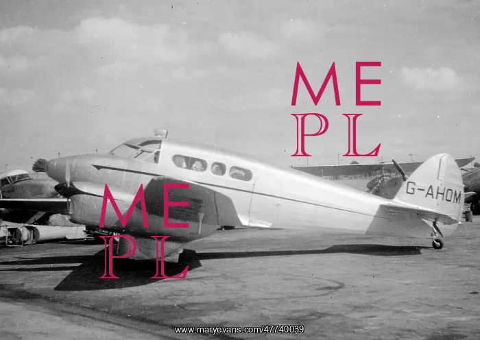 : Percival Q.6 Petrel G-AHOM : Percival Q.6 Petrel G-AHOM