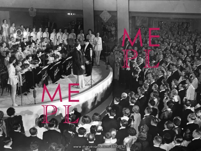 : Performance by Zarah Leander, 1939 : Performance by Zarah Leander, 1939