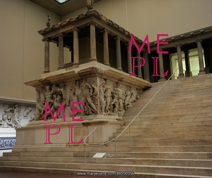 : Pergamon Altar. Detail : Pergamon Altar. Detail