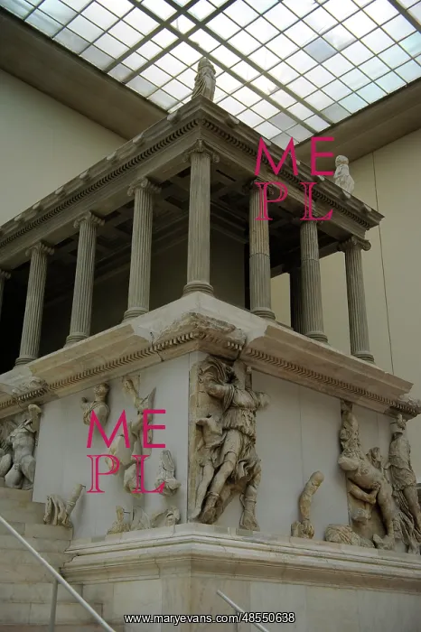 : Pergamon Altar. Detail : Pergamon Altar. Detail